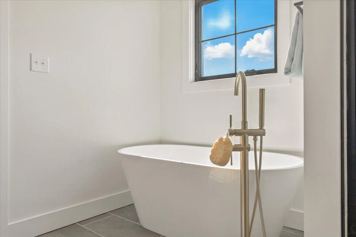 1037 Westerham CT - Photo 26