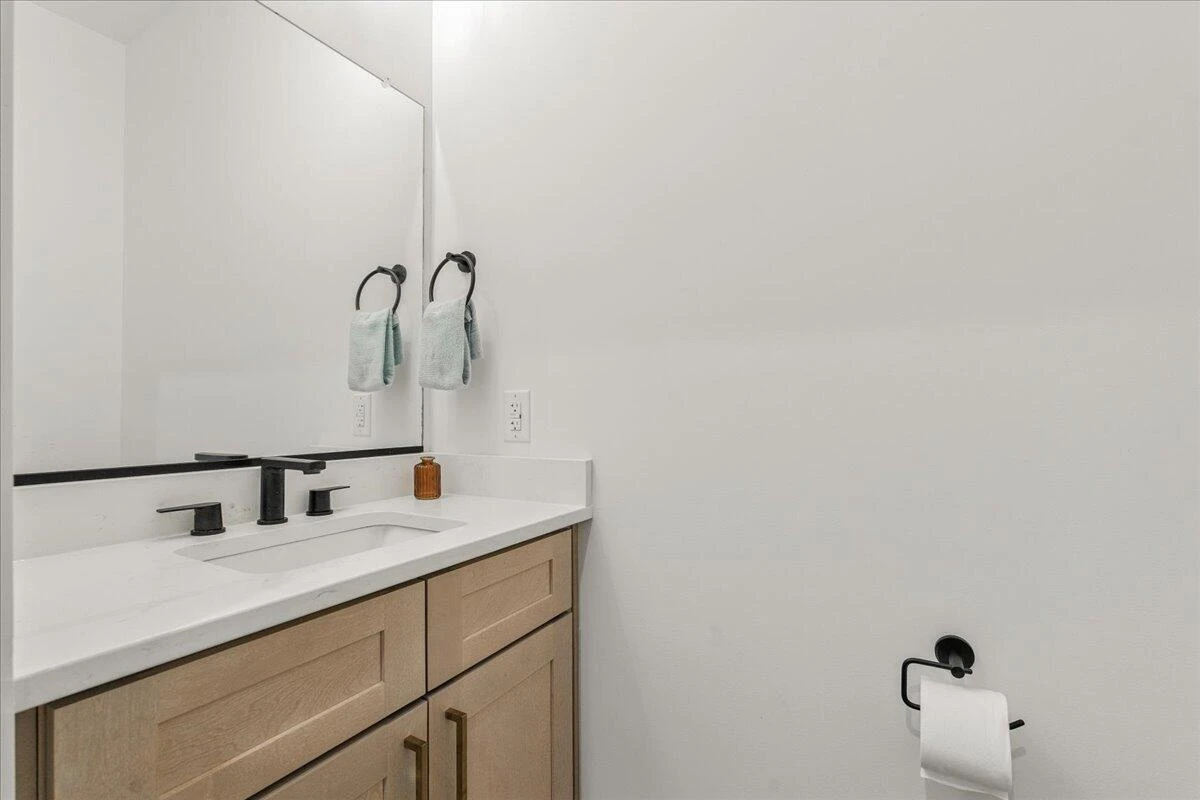 1037 Westerham CT - Photo 34