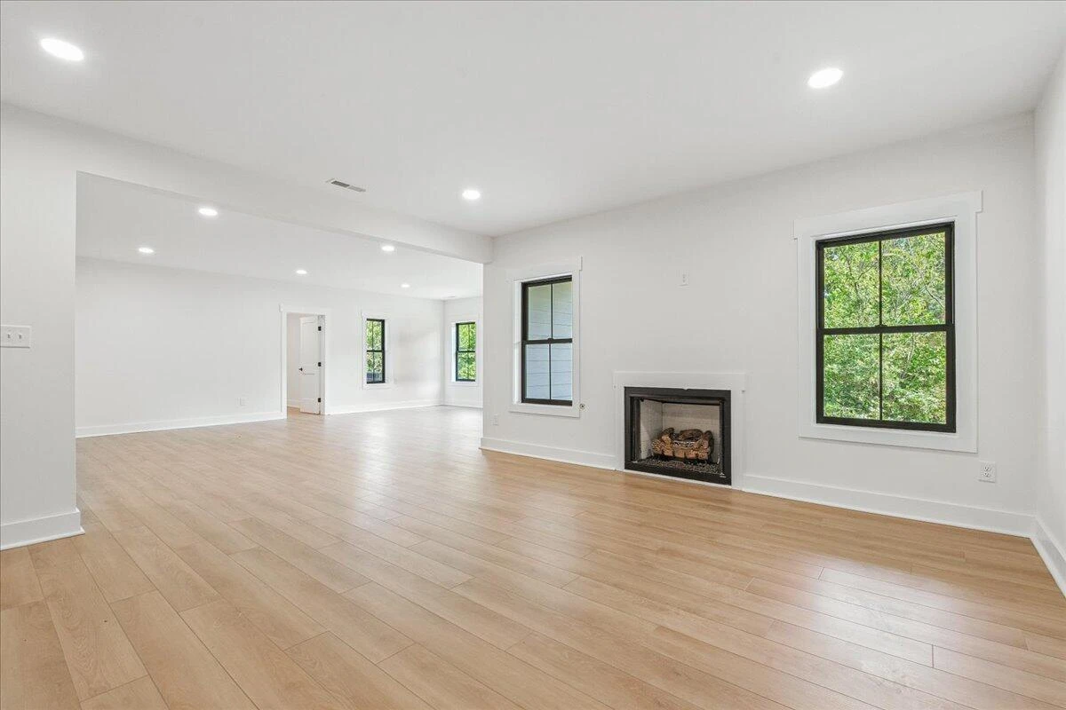 1037 Westerham CT - Photo 37