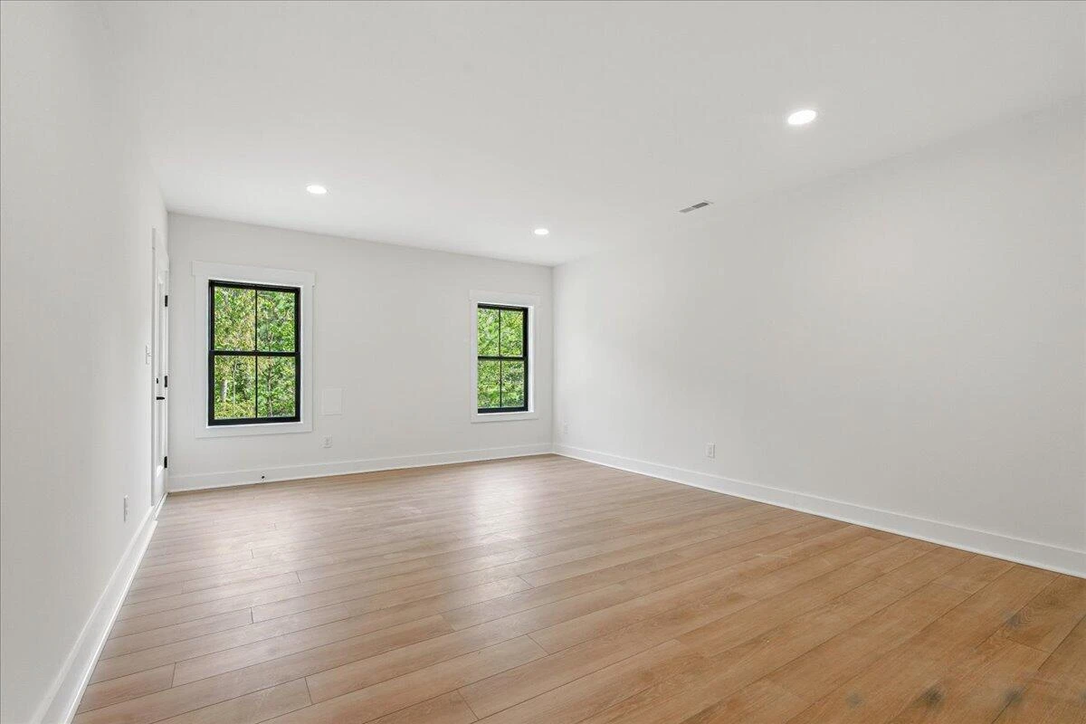 1037 Westerham CT - Photo 40