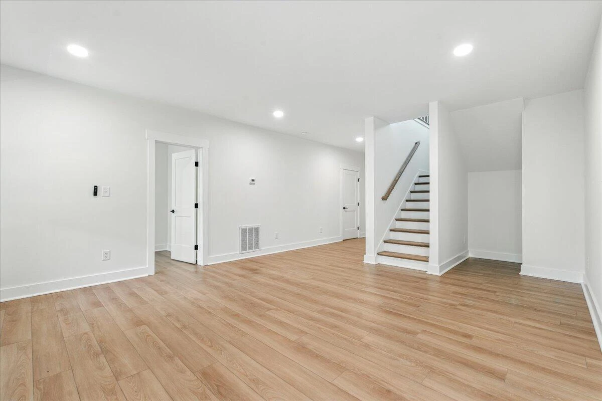 1037 Westerham CT - Photo 50