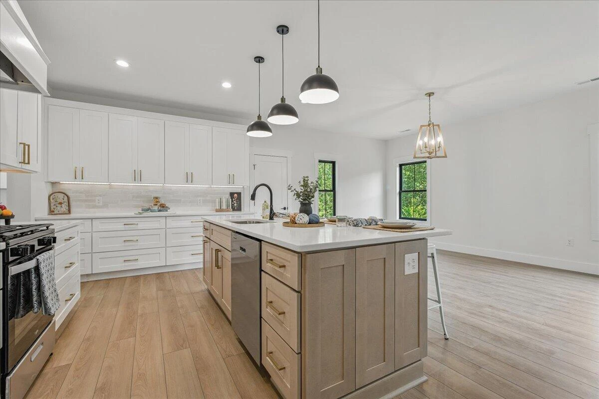 1037 Westerham CT - Photo 7