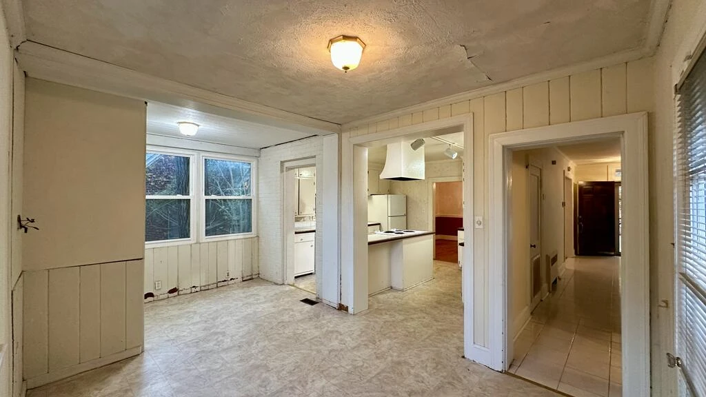 303 Rives RD - Photo 10