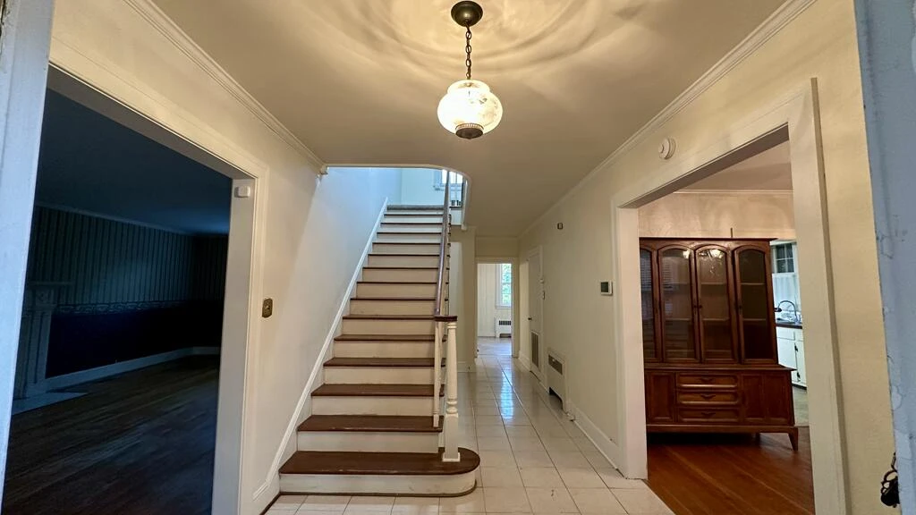 303 Rives RD - Photo 3
