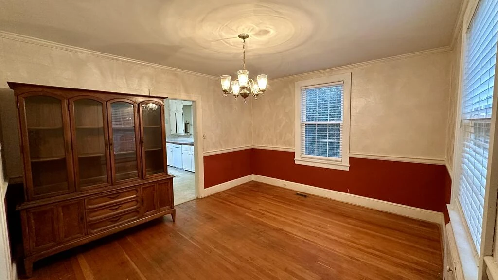 303 Rives RD - Photo 4
