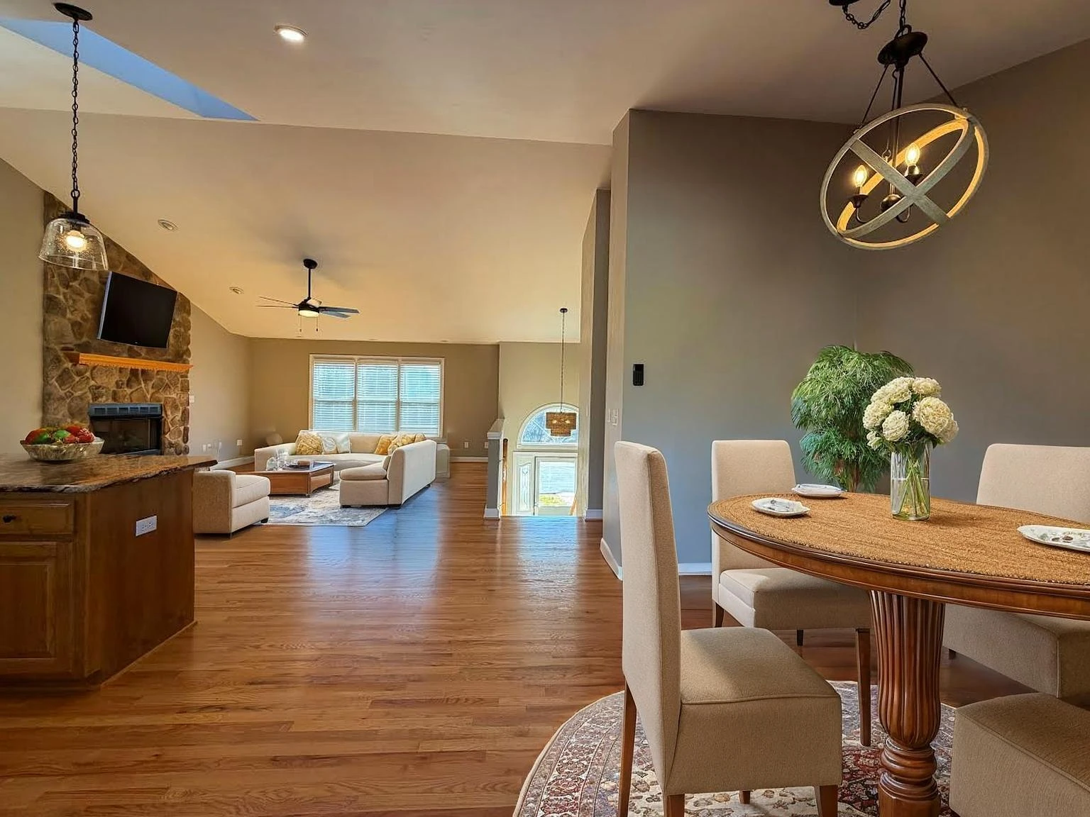 1020 Lauderdale AVE - Photo 10