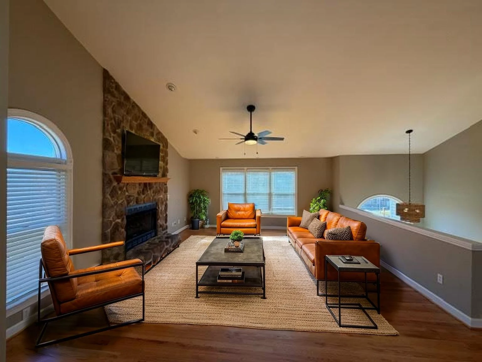 1020 Lauderdale AVE - Photo 2