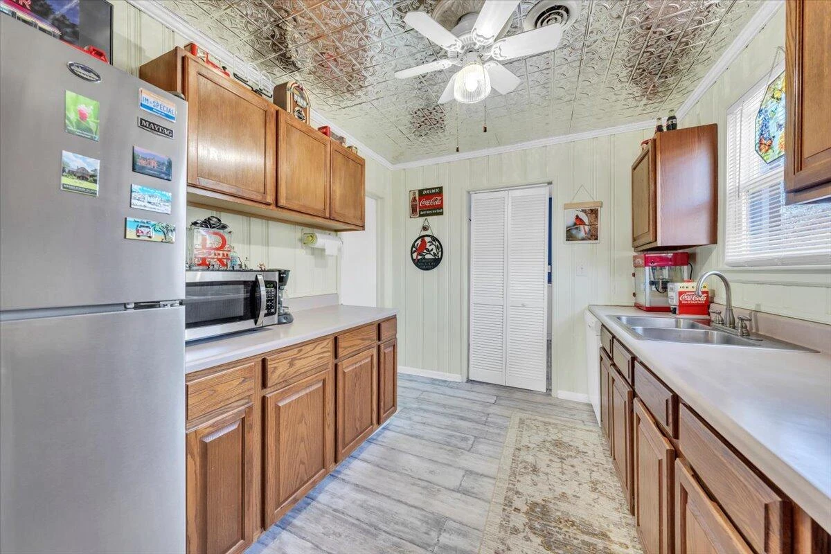 4820 Rutgers ST NW - Photo 10