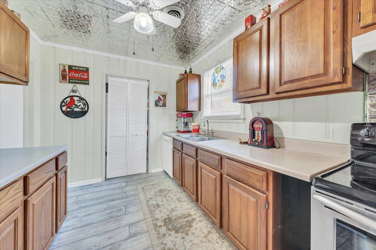 4820 Rutgers ST NW - Photo 12