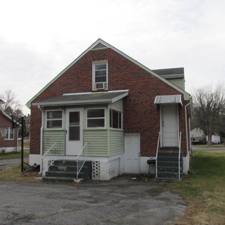 1125 Forest Park BLVD NW - Photo 4