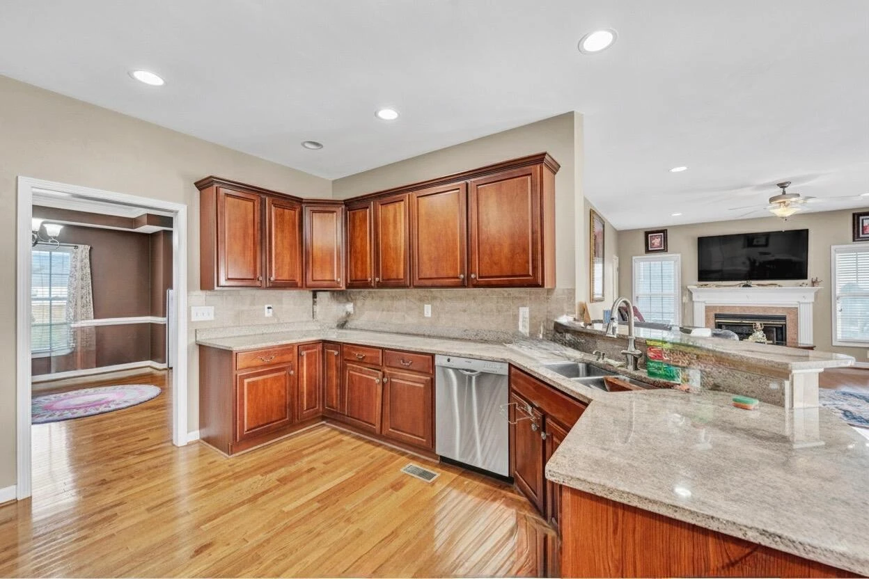 2158 River Oaks DR - Photo 18