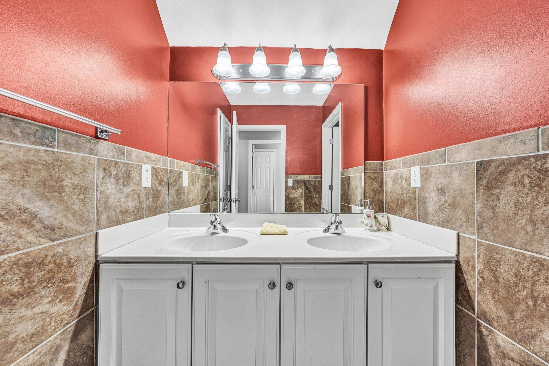 2158 River Oaks DR - Photo 40