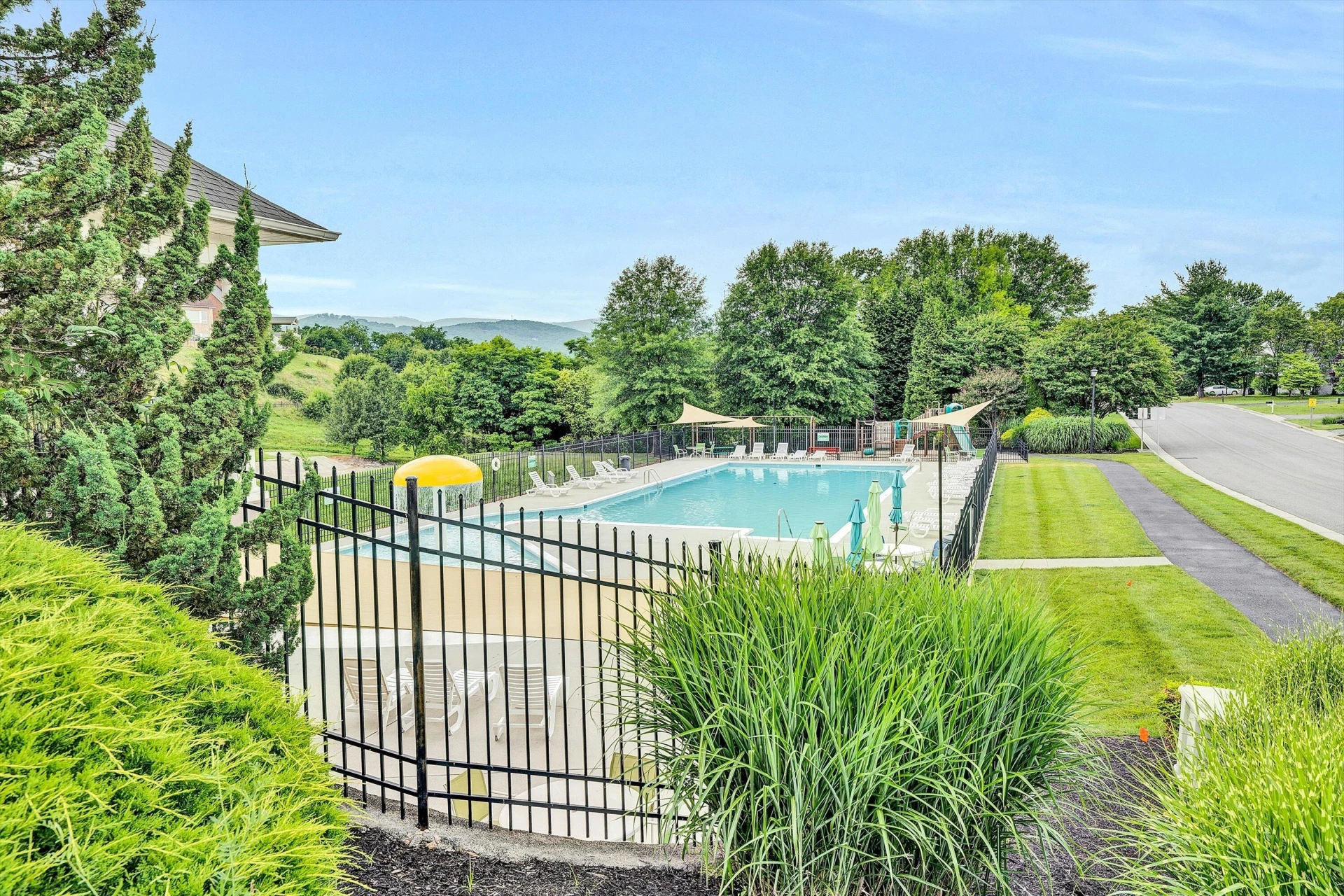 2158 River Oaks DR - Photo 72