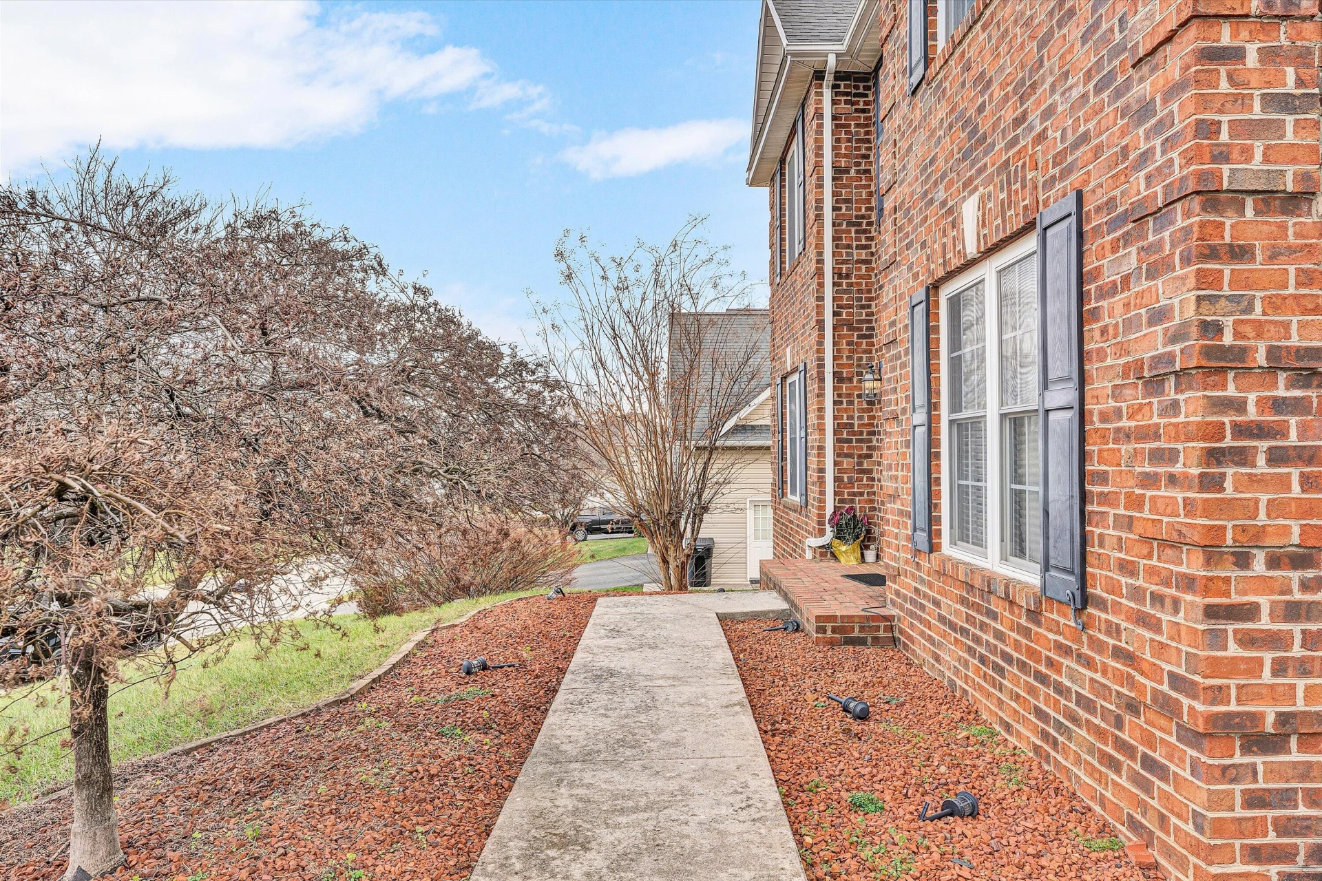 2158 River Oaks DR - Photo 8