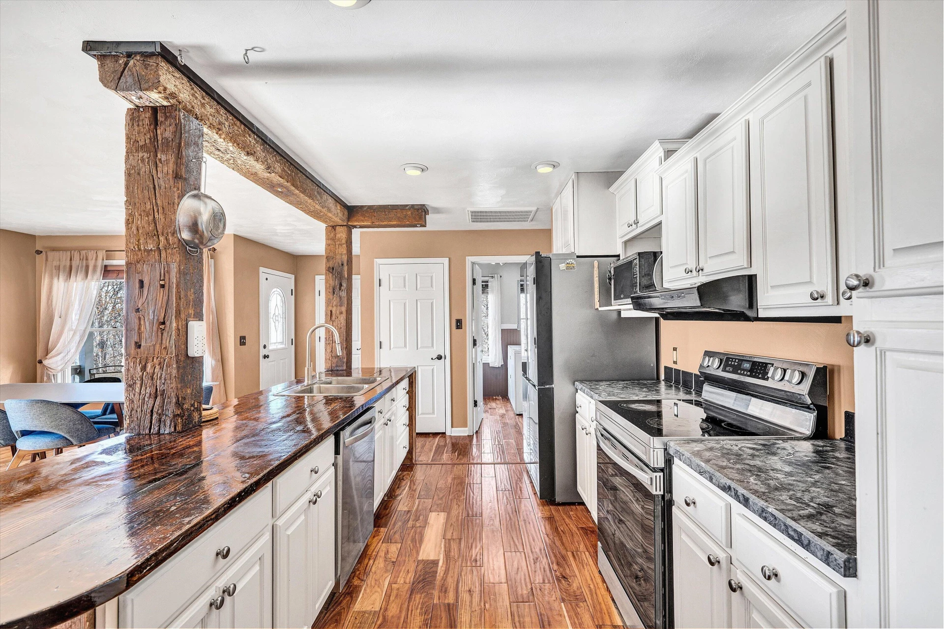 1311 Walnut Shell DR - Photo 19