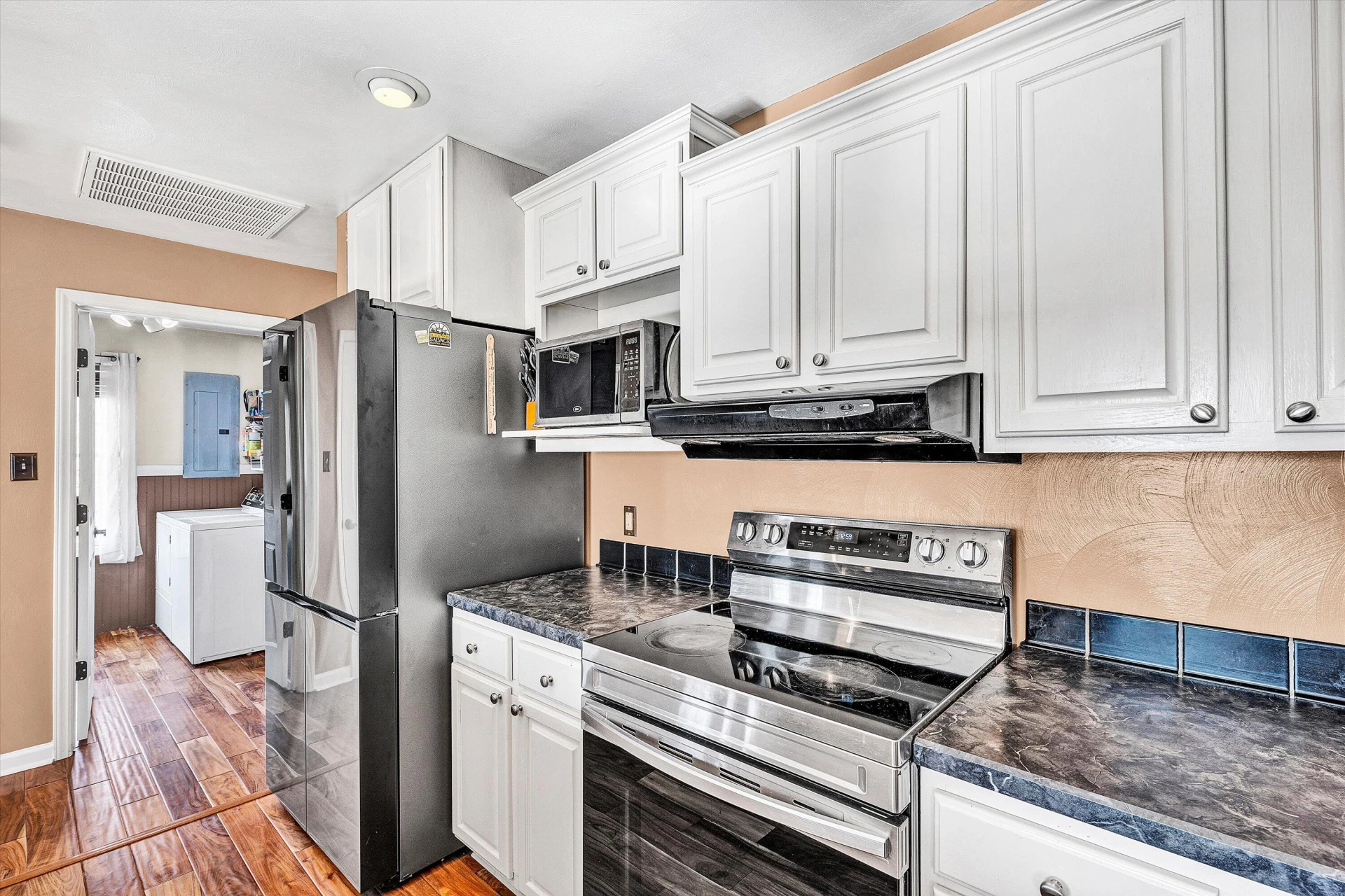 1311 Walnut Shell DR - Photo 20
