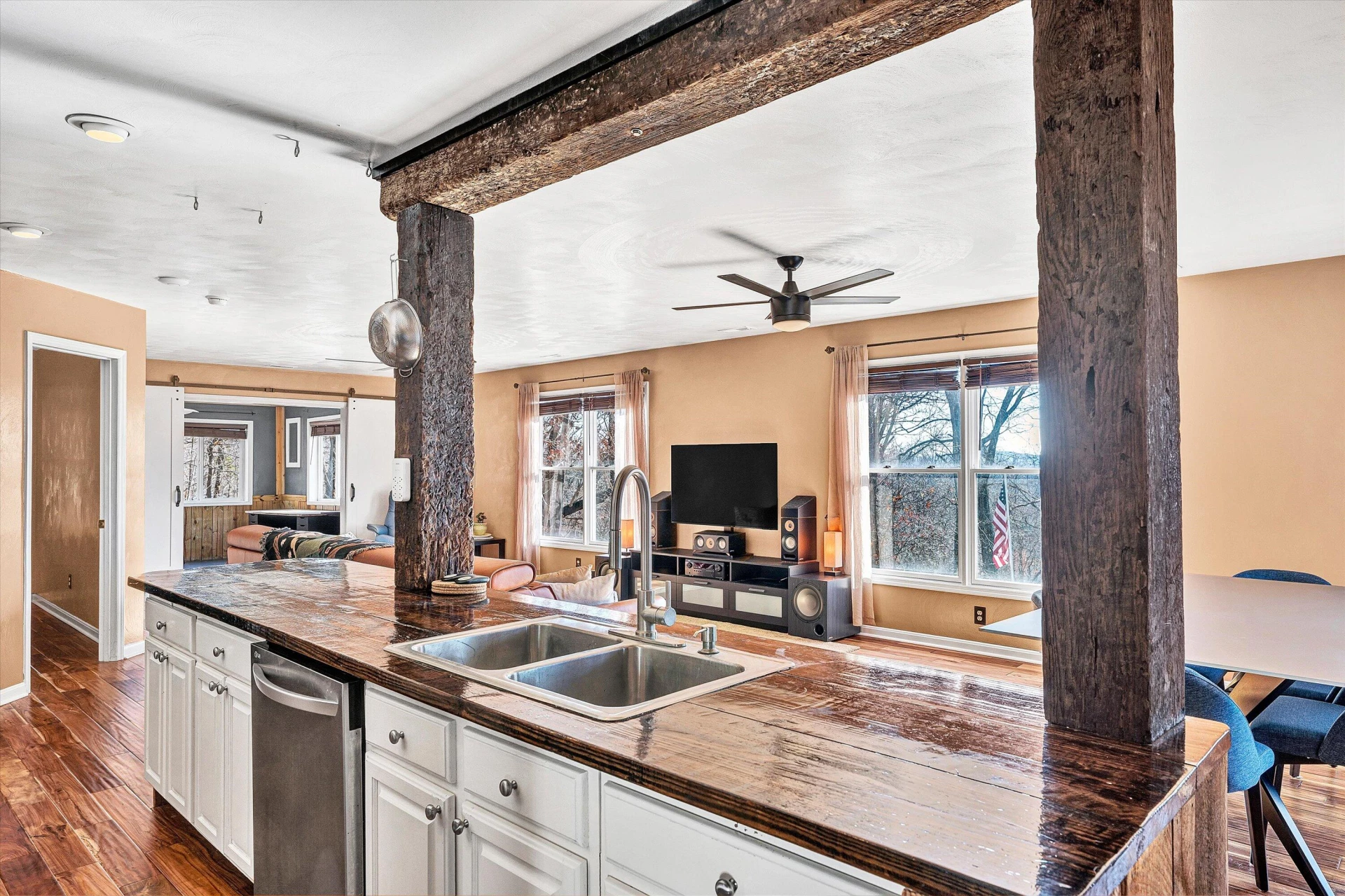 1311 Walnut Shell DR - Photo 21
