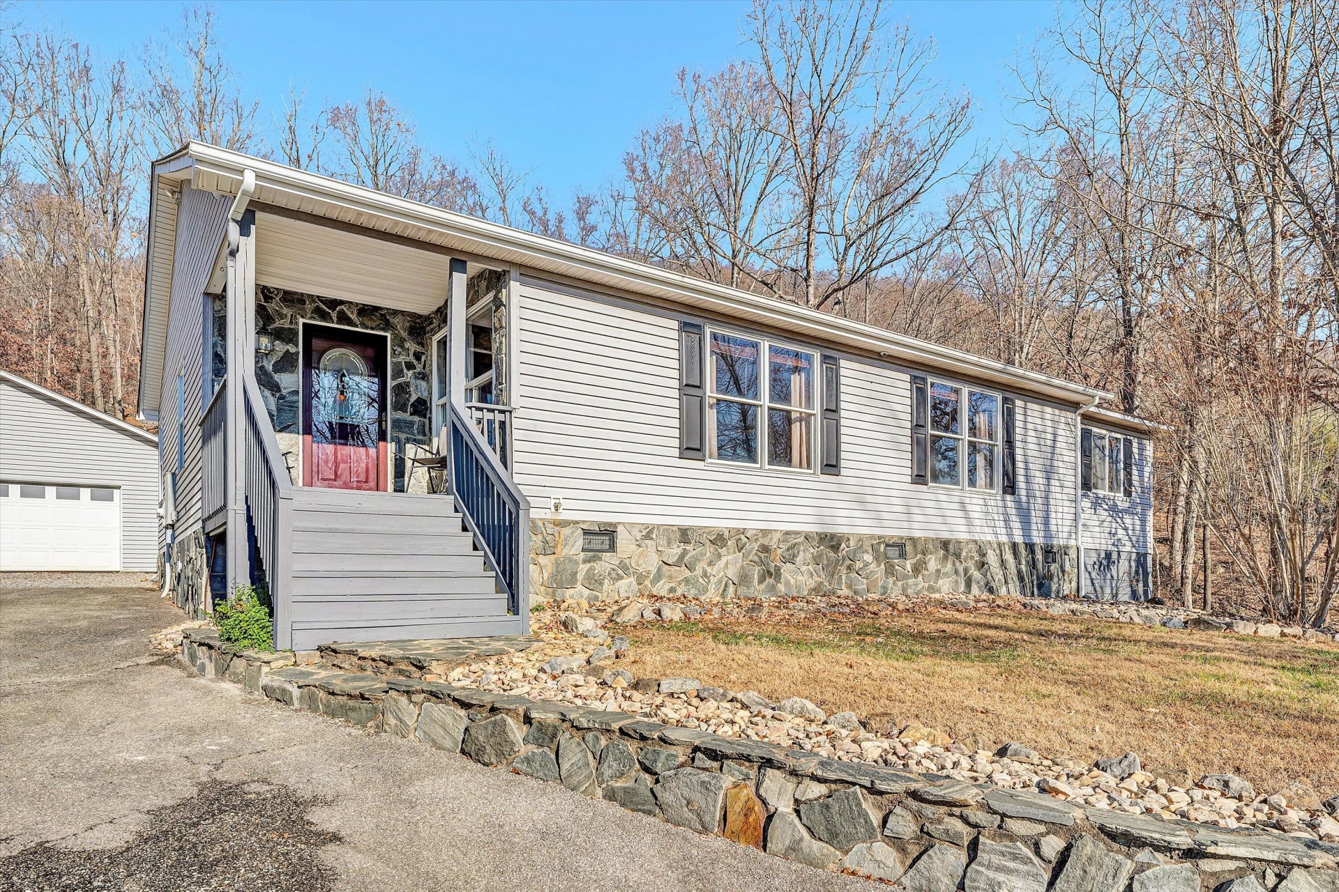 1311 Walnut Shell DR - Photo 3
