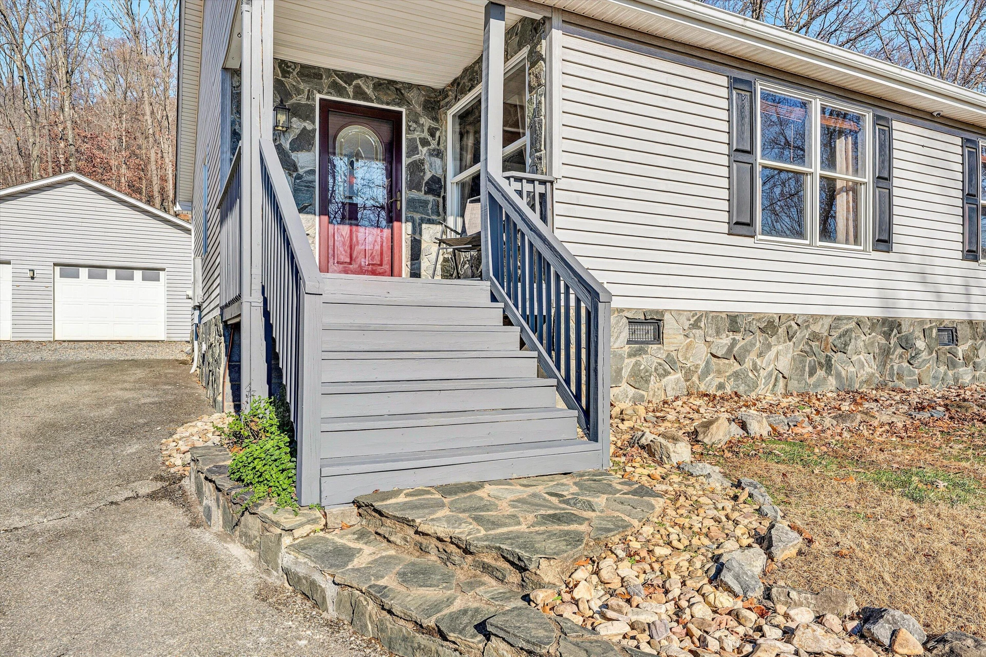 1311 Walnut Shell DR - Photo 4