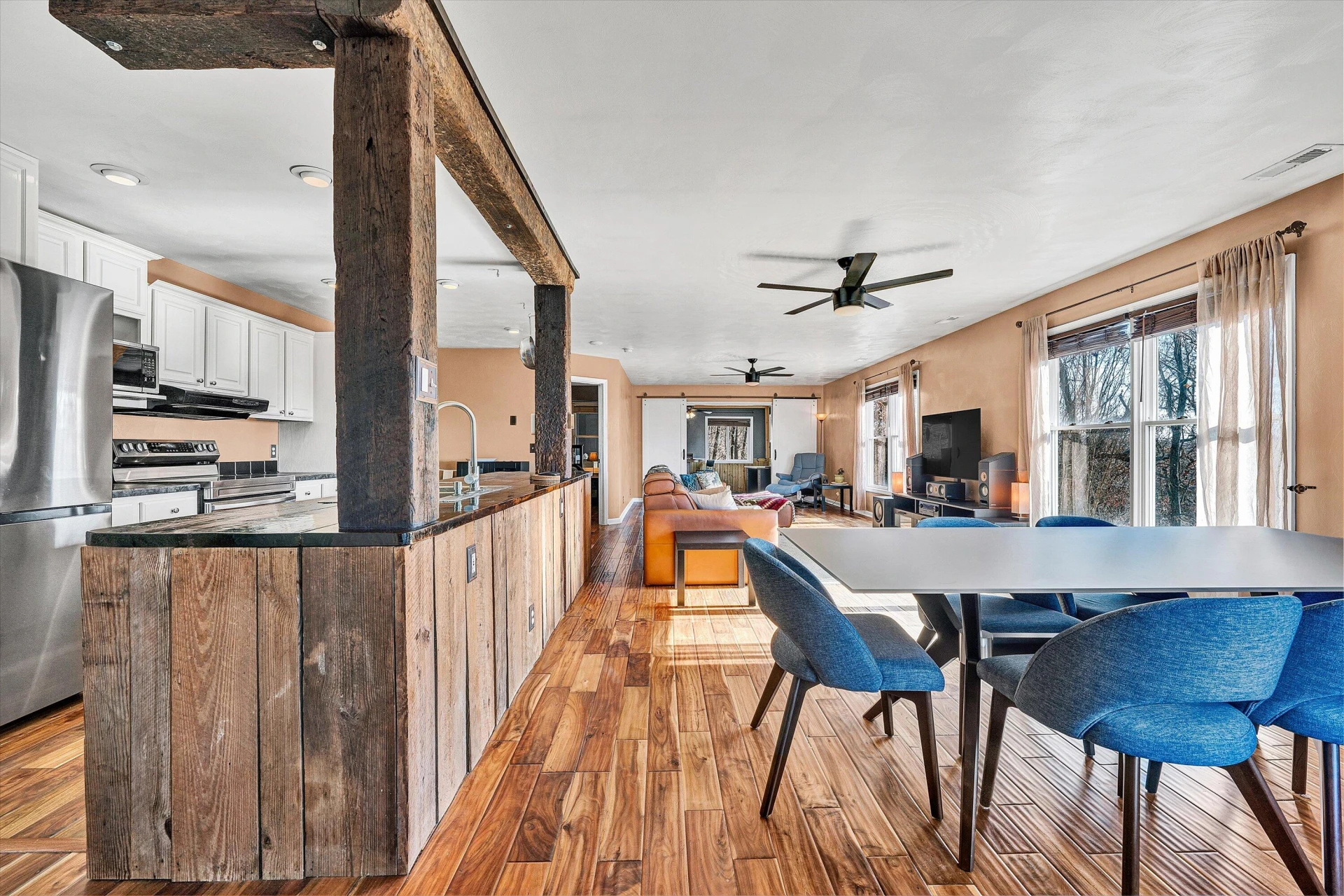 1311 Walnut Shell DR - Photo 7