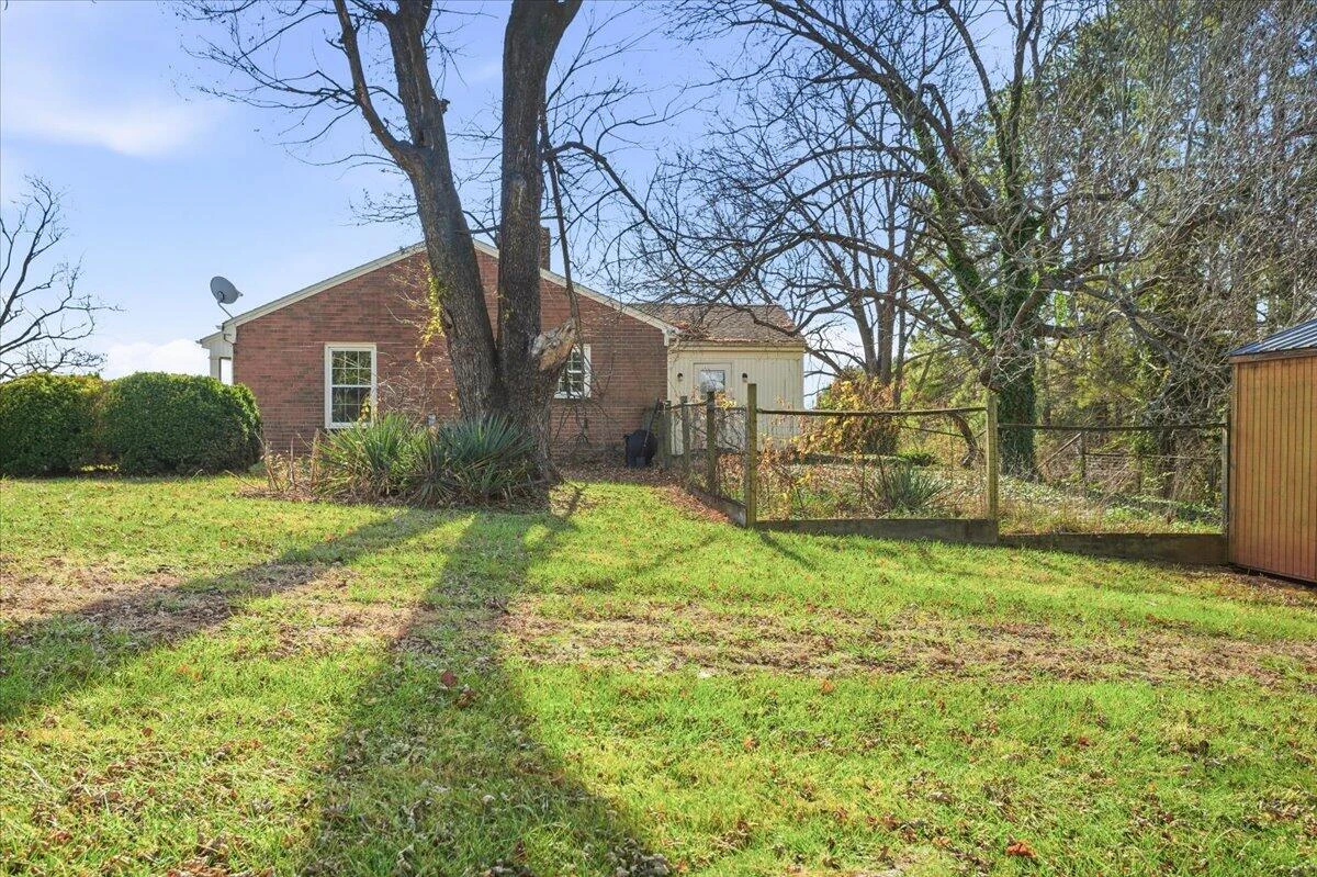 2127/2129 Moneta RD - Photo 31