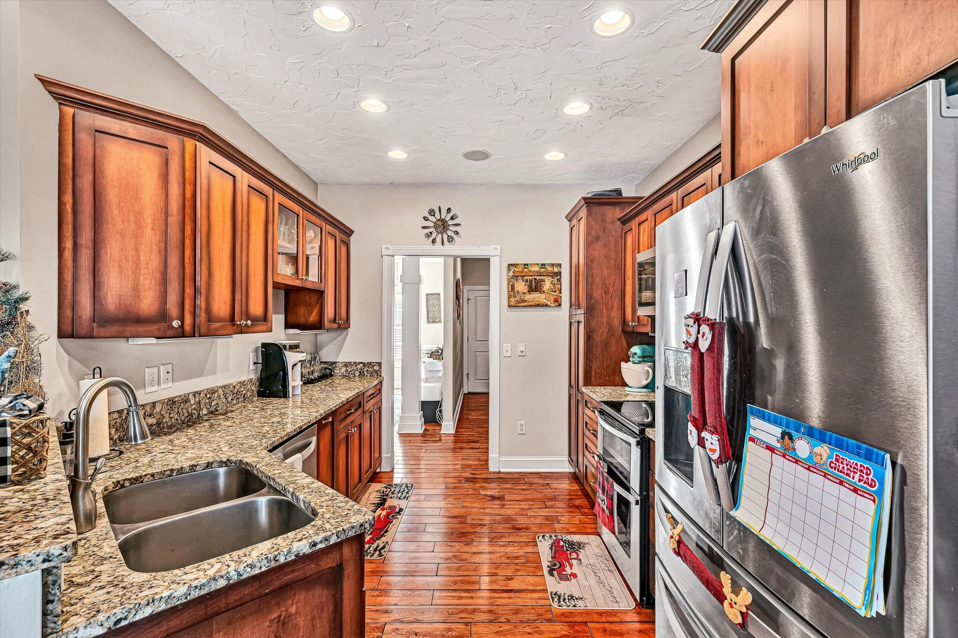 225 Woods Edge DR - Photo 15