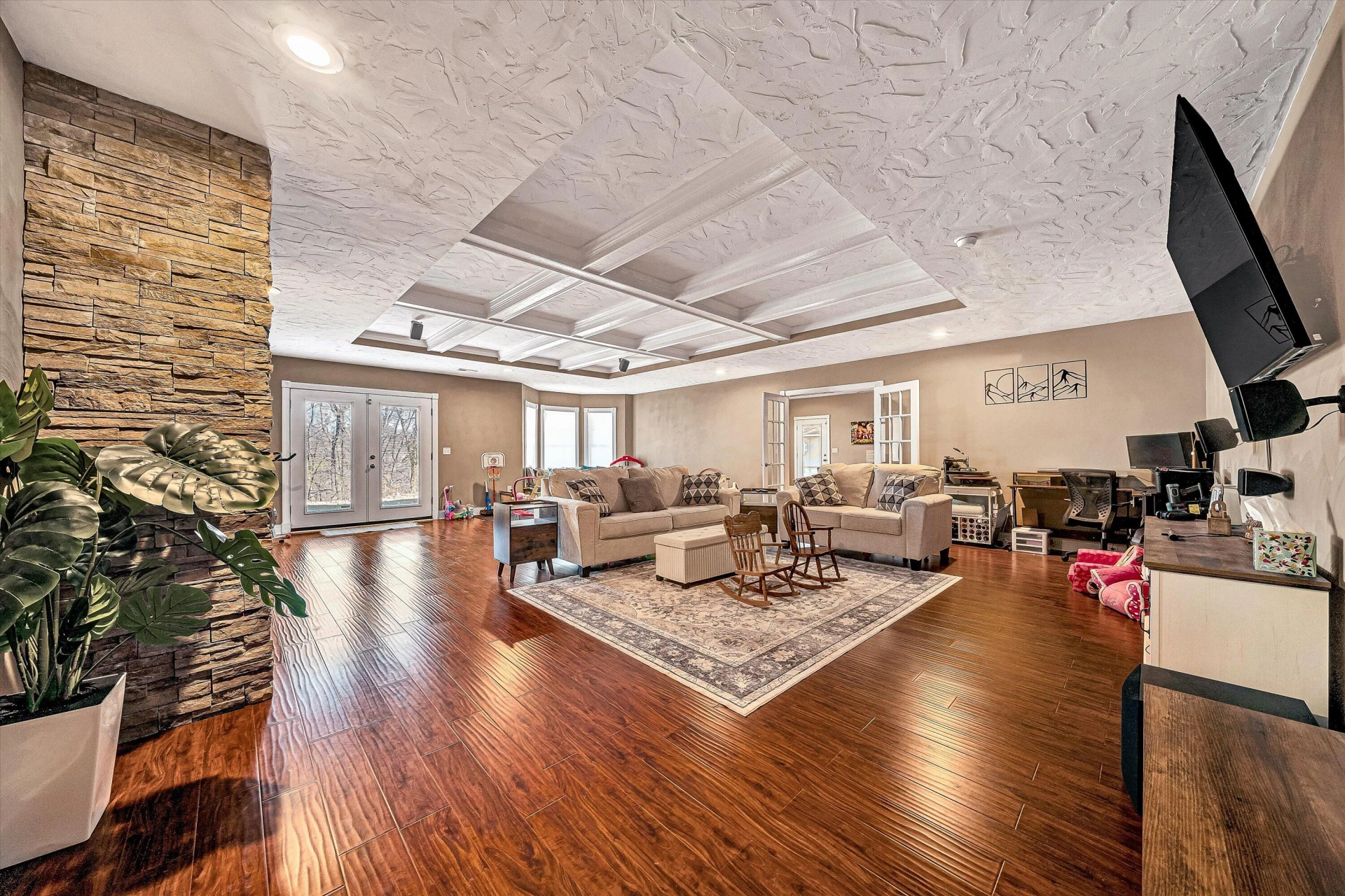 225 Woods Edge DR - Photo 28