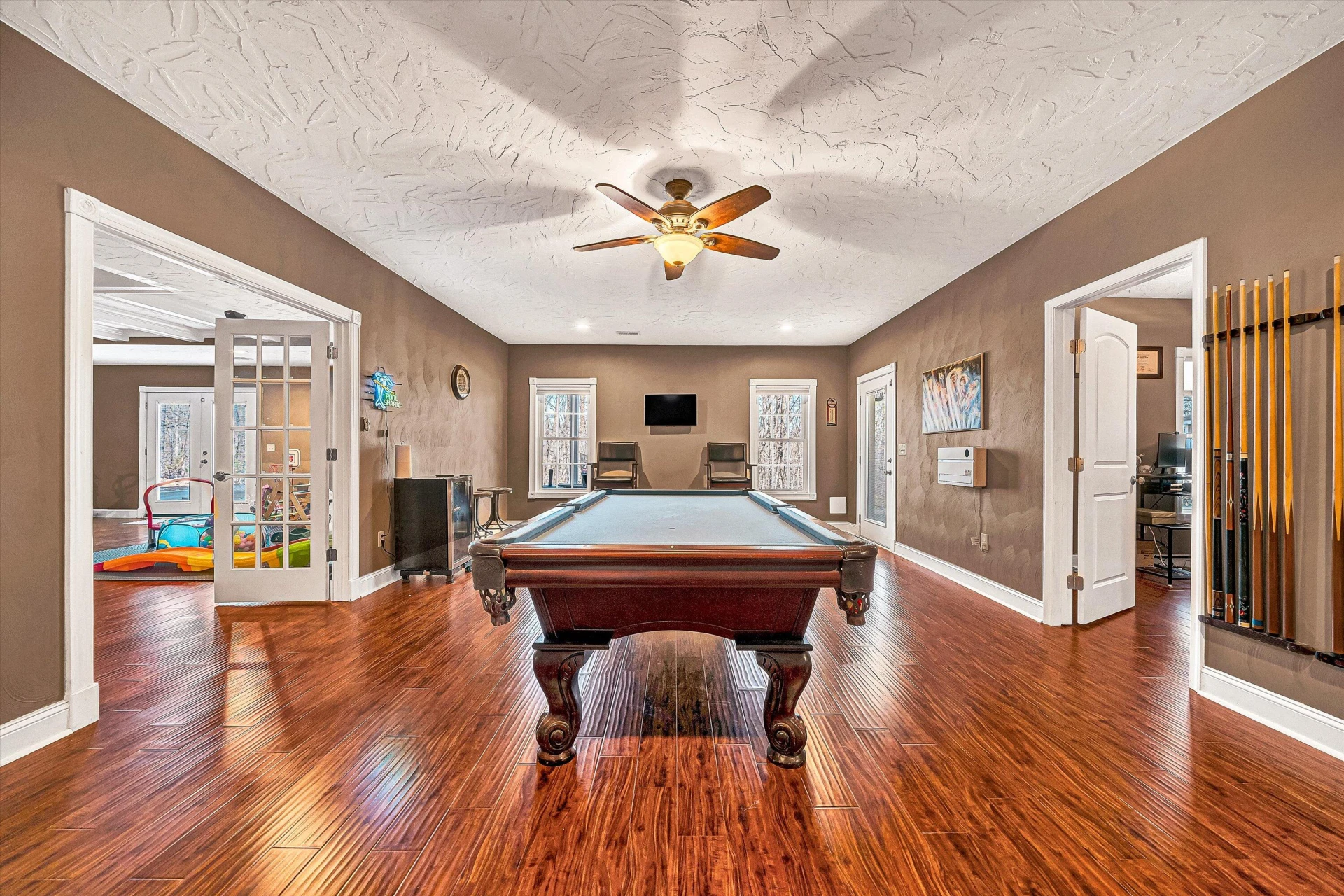 225 Woods Edge DR - Photo 30