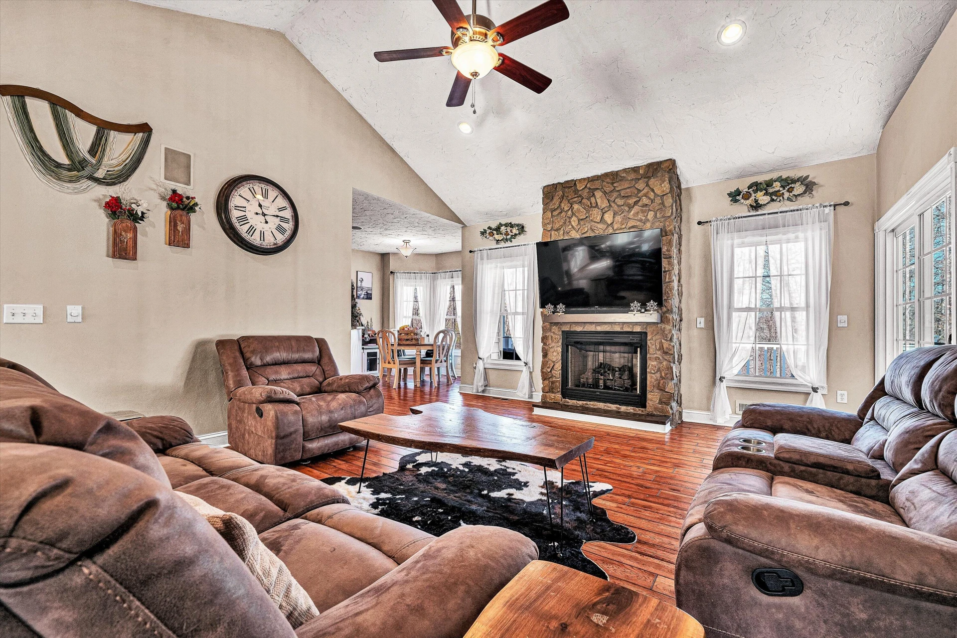 225 Woods Edge DR - Photo 11