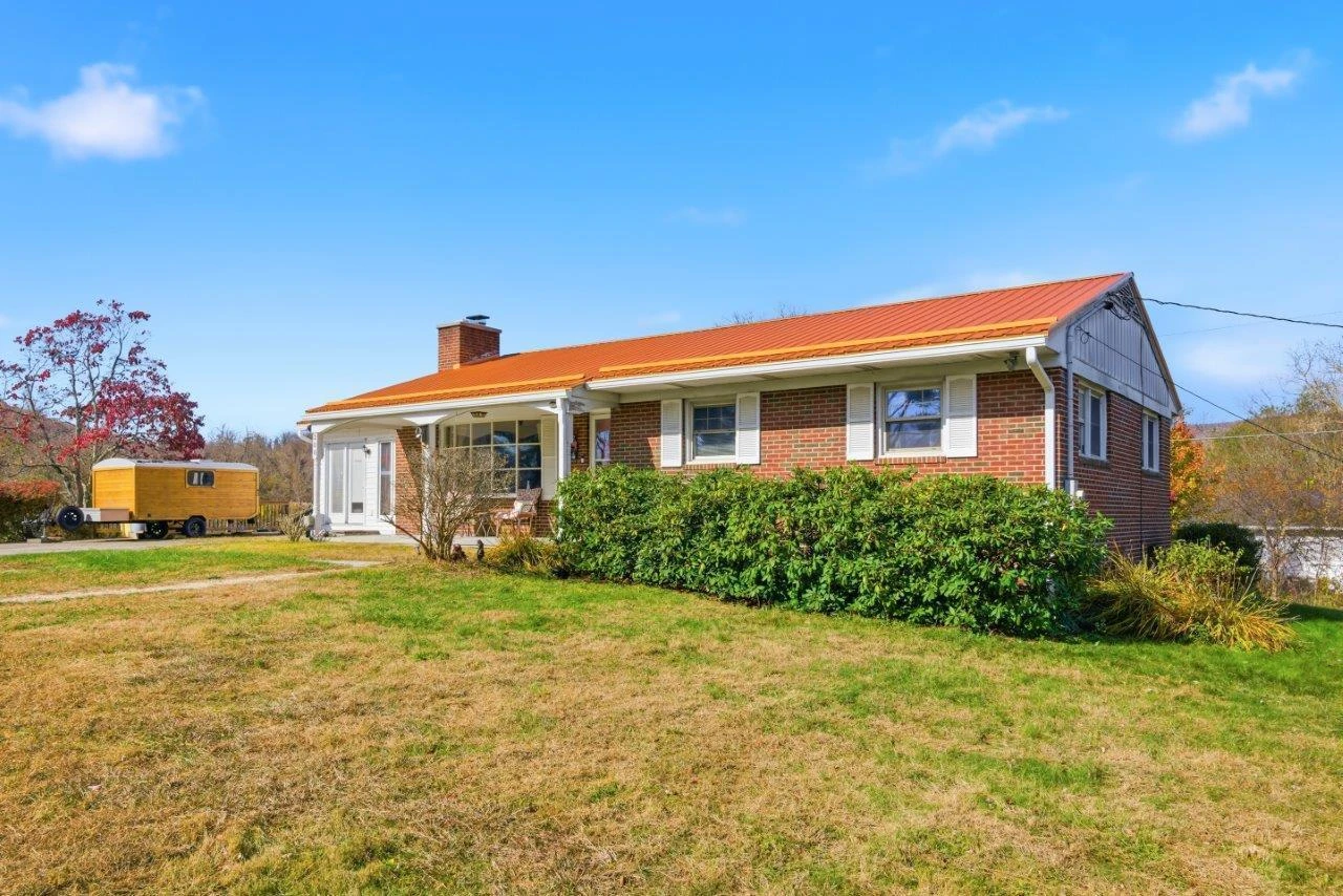 200 Douglas LN - Photo 23