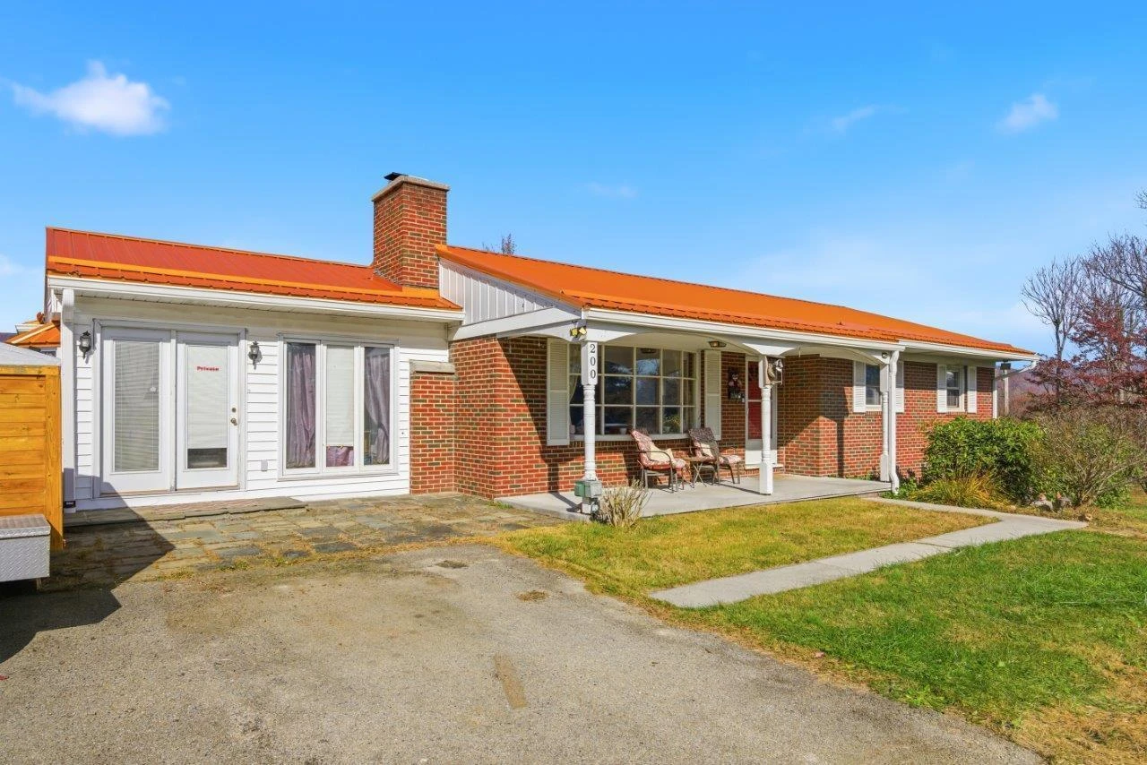 200 Douglas LN - Photo 25