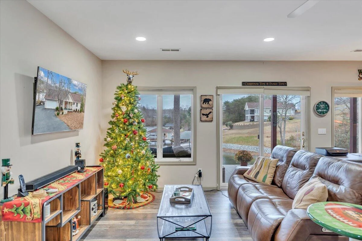 60 Cameron CIR - Photo 15