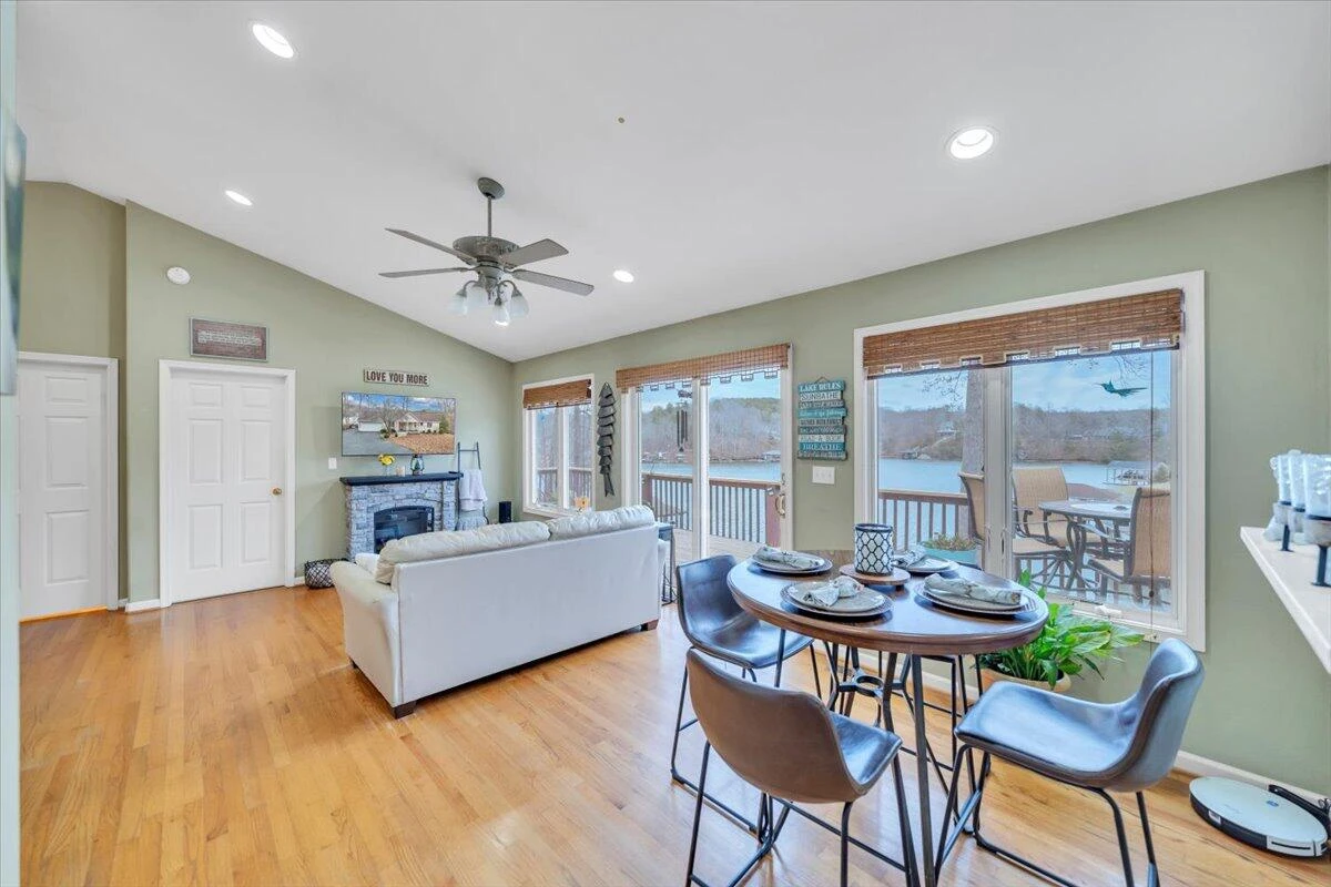 60 Cameron CIR - Photo 16