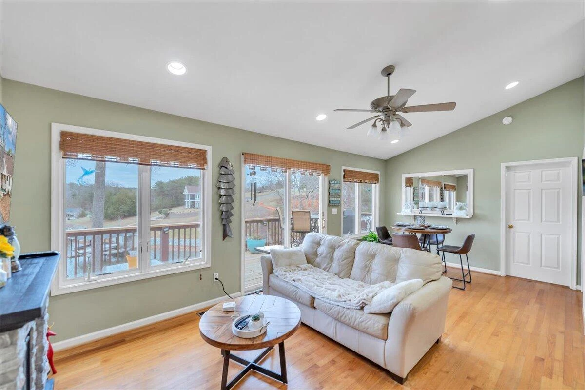 60 Cameron CIR - Photo 17