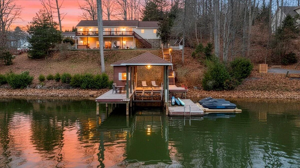 60 Cameron CIR - Photo 2