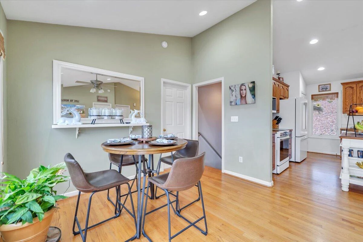 60 Cameron CIR - Photo 21