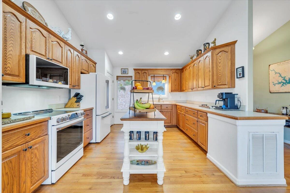 60 Cameron CIR - Photo 30