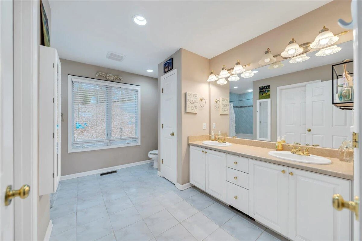 60 Cameron CIR - Photo 35