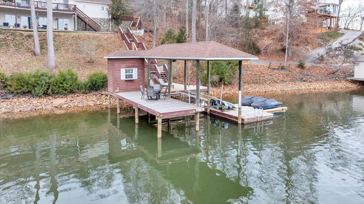 60 Cameron CIR - Photo 5