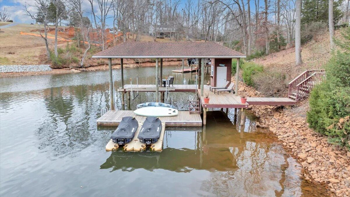 60 Cameron CIR - Photo 6