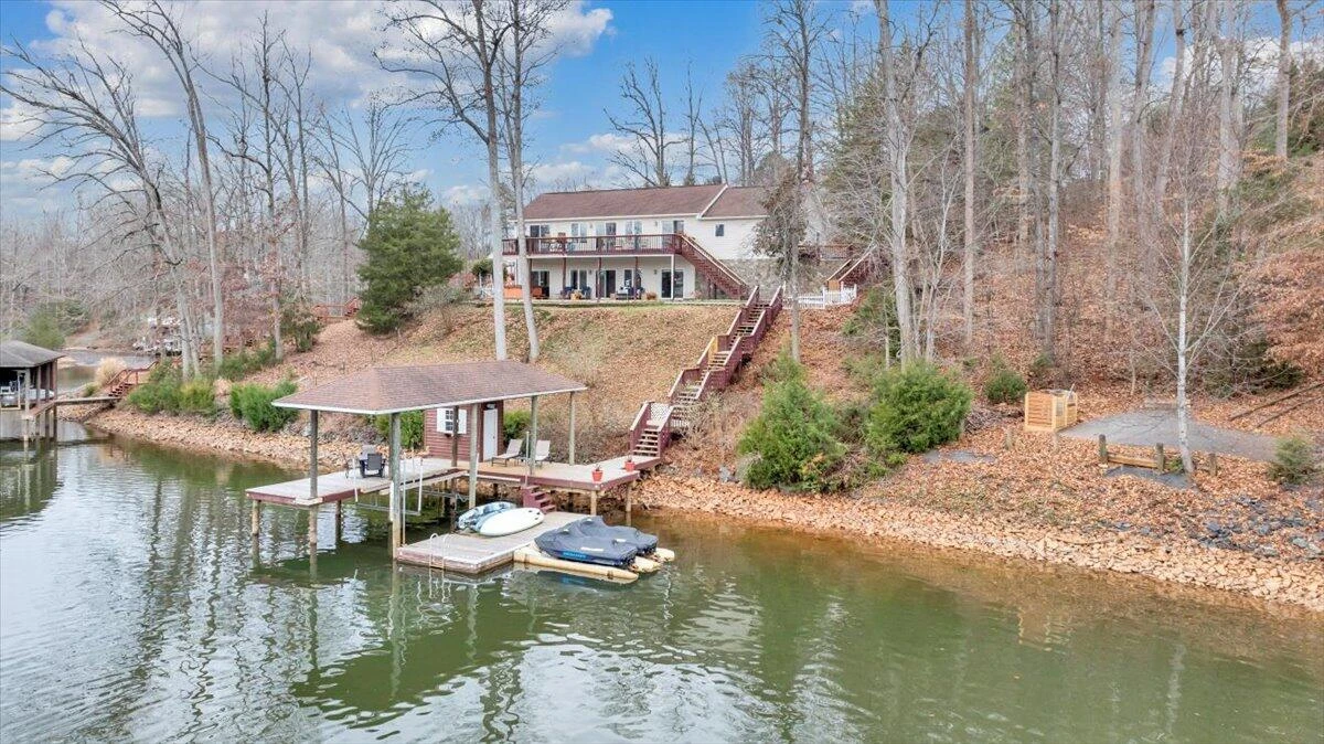 60 Cameron CIR - Photo 7