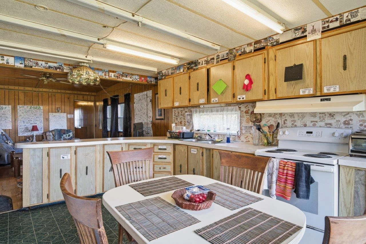 204 Douglas LN - Photo 27
