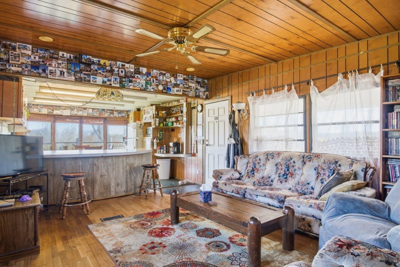204 Douglas LN - Photo 29