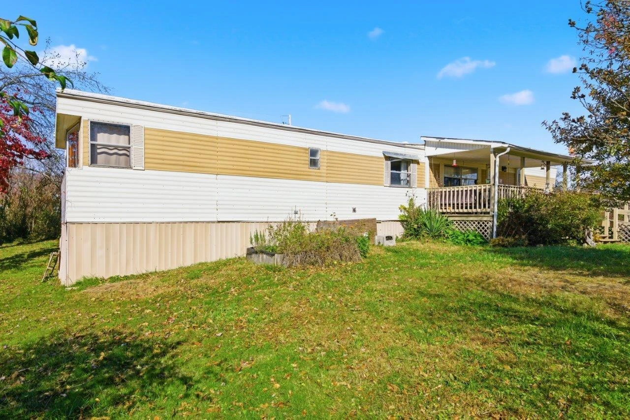 204 Douglas LN - Photo 42