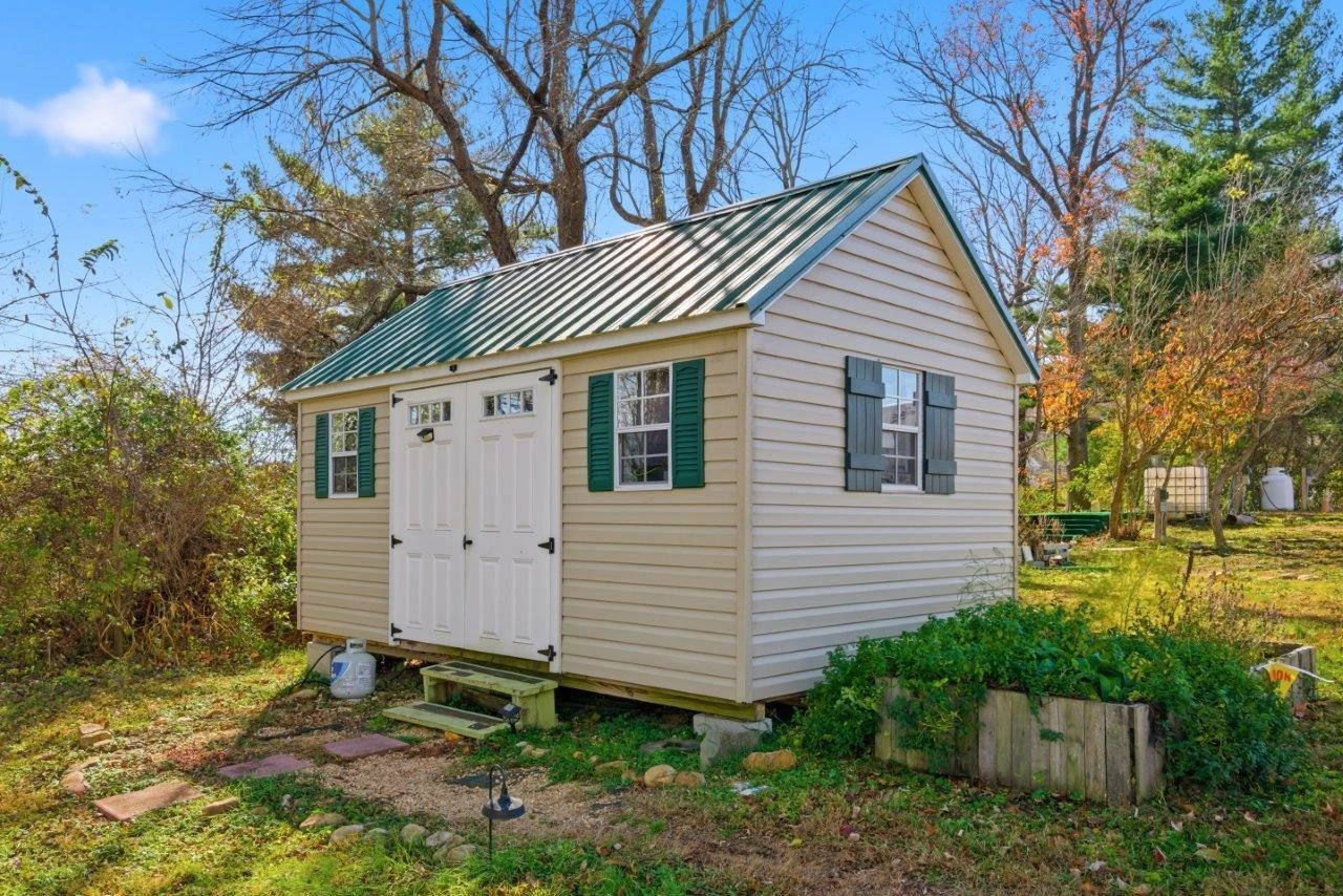 204 Douglas LN - Photo 43