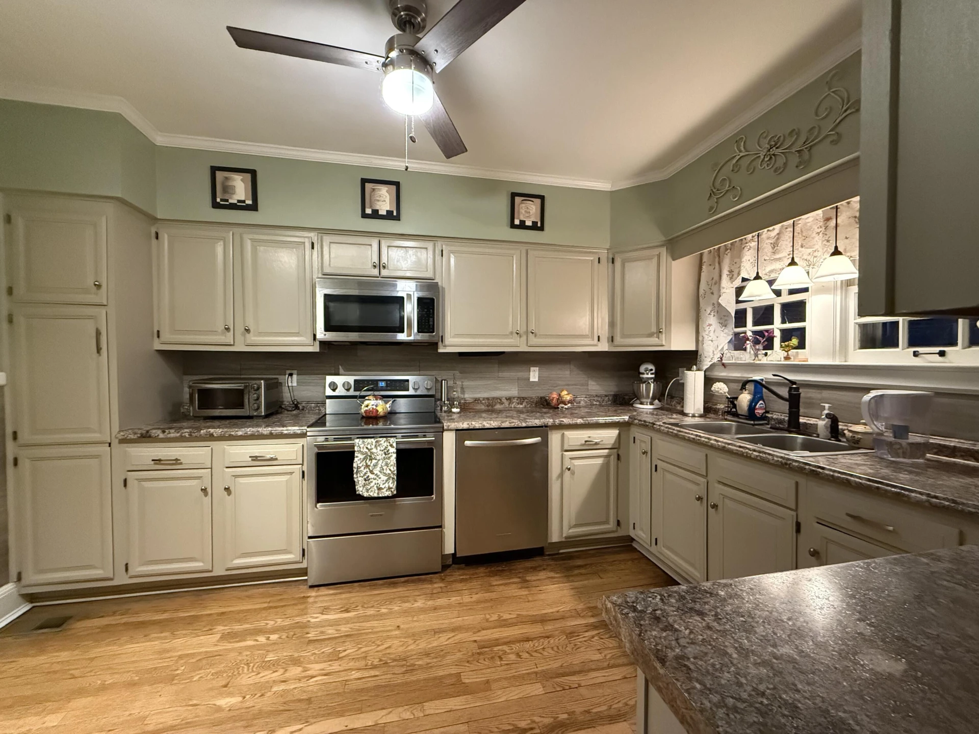 107 N Wills AVE - Photo 5