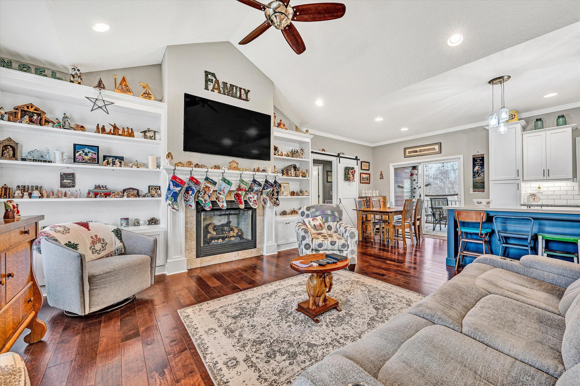 226 Savannah DR NE - Photo 11