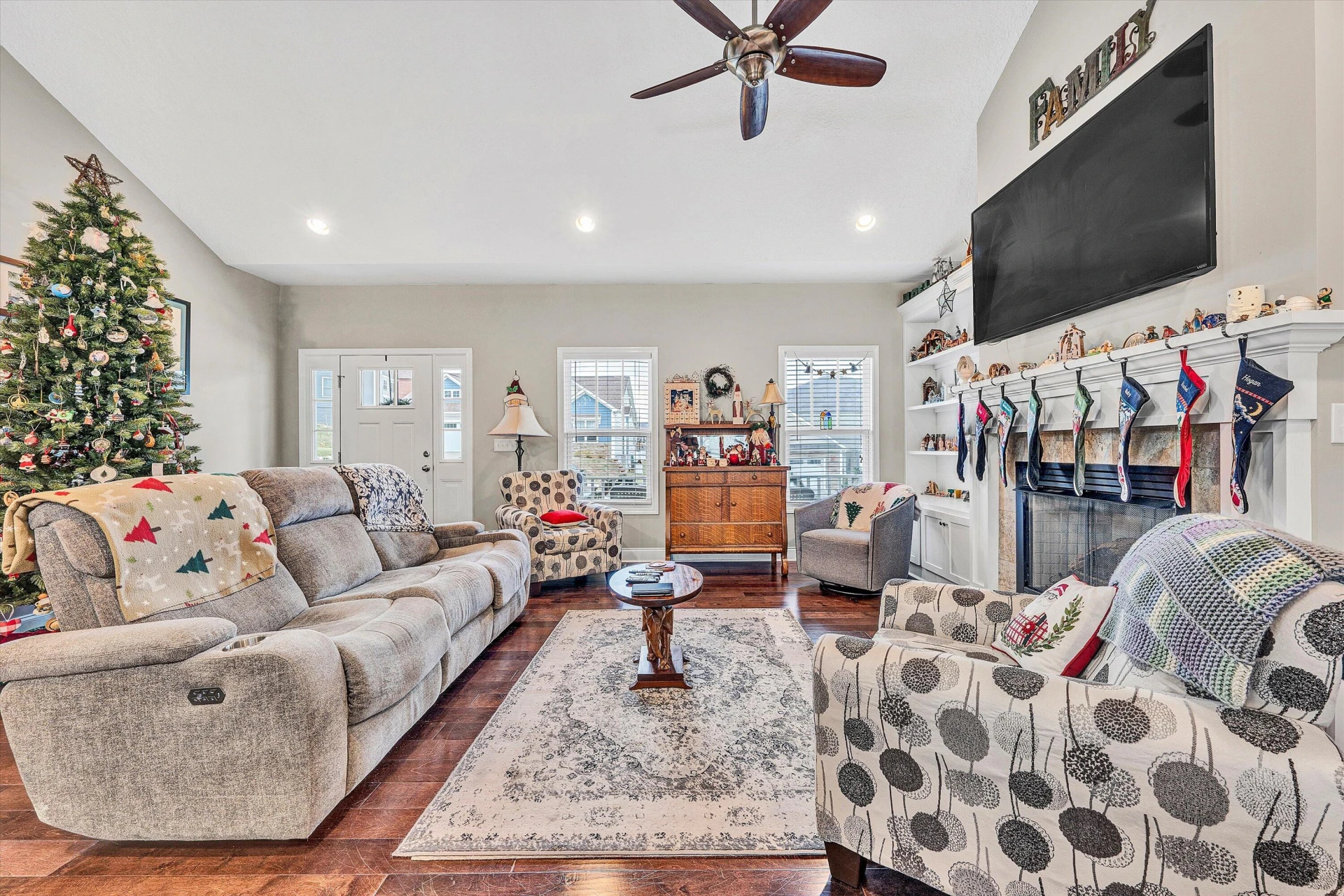 226 Savannah DR NE - Photo 12