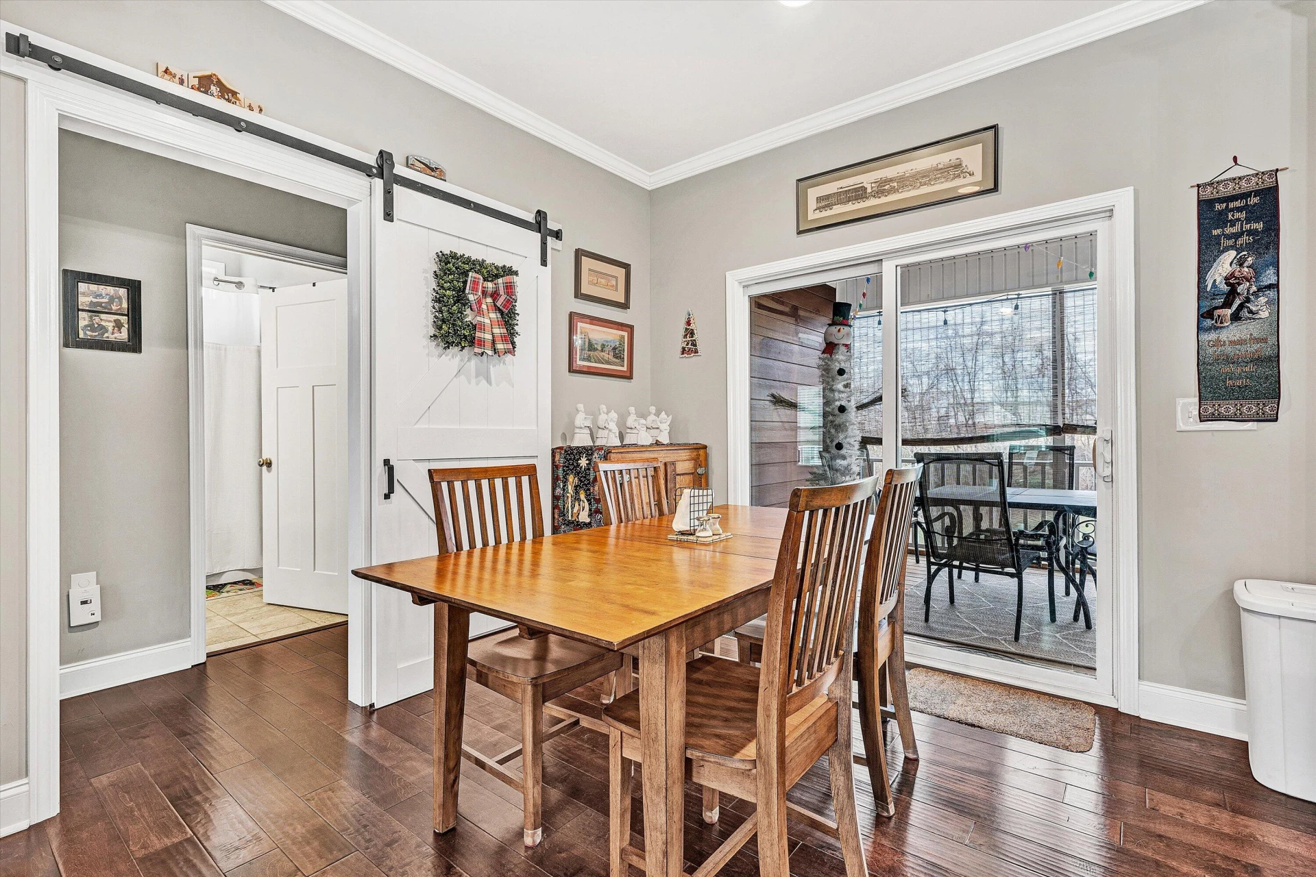 226 Savannah DR NE - Photo 14