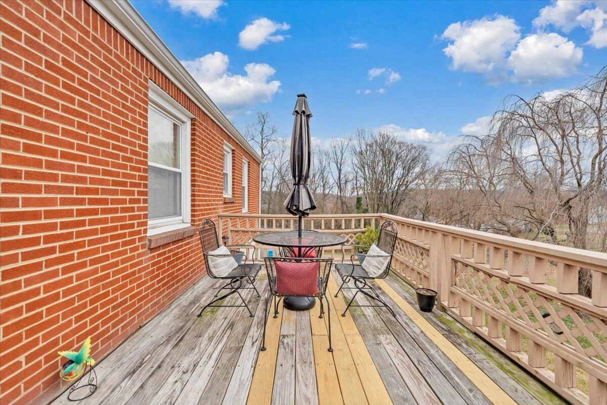 1319 Pechin AVE SE - Photo 30